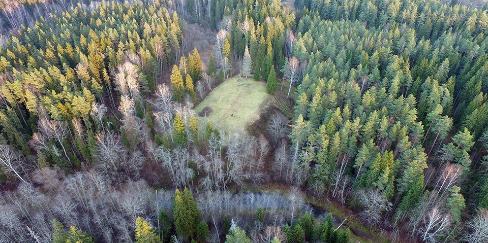 Gints Ērglis & Valters Grīviņš. Pekas kalns